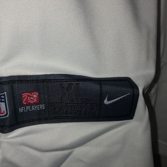 Gently used Brett Favre jersey - Picture 2 of 3